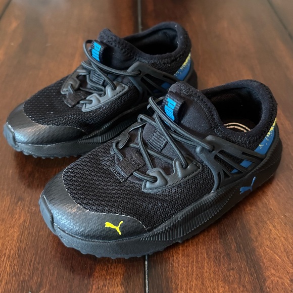 Puma Other - Puma Pacer Future Kids Black Slip-on Sneakers with Blue & Yellow Accents Size 9C